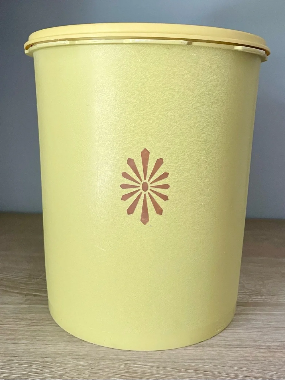 Vintage 1970s Tupperware Servalier Harvest Gold Canister Set of 3!